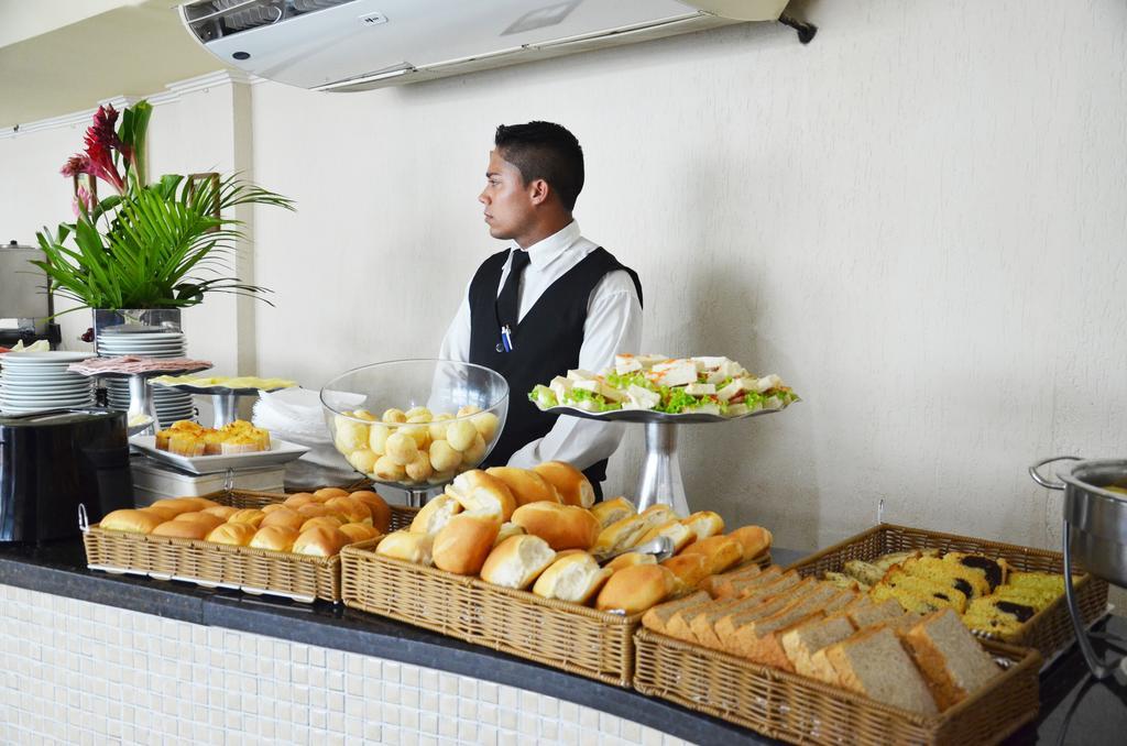 Pinheiro Palace Hotel 里约布兰科 外观 照片